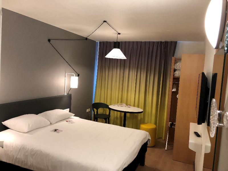 Ibis Martigues Centre Hotel Exterior photo